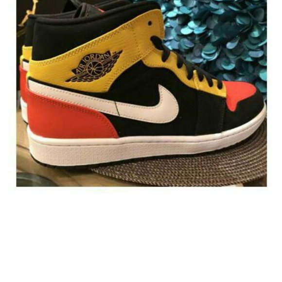 Men’s Nike Air Jordan 1 Mid SE Size 11